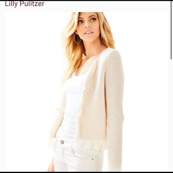 Lilly Pulitzer Sweaters - Lilly Pulitzer Luanna cardigan sweater L